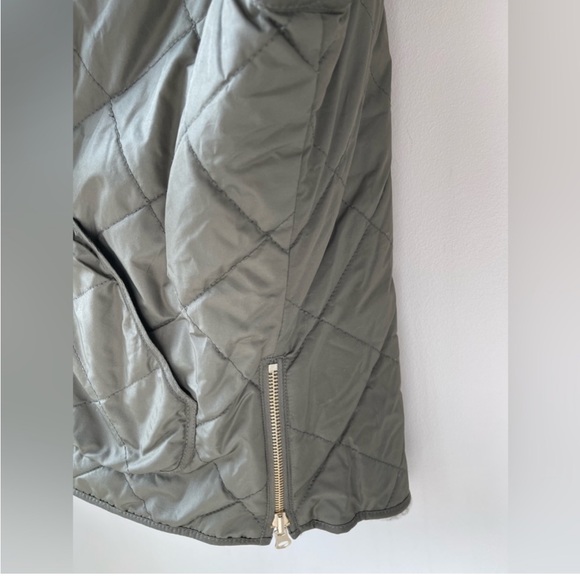 Womens vest - Picture 2 of 7